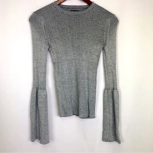 Who What Wear Ribbed Gray Scoop Neck Sweater with Bell Sleeves